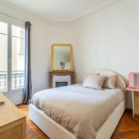 Apartment Bien Decore Du 17 Eme Arrondissement